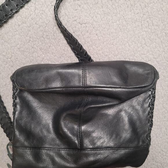 Fossil Crossbody Shoulder Bag Black Leather Floral Embossed Fringe Boho Hippie - Picture 5 of 10